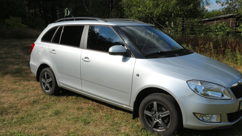 Skoda Fabia Combi 1,4/16V металік 4