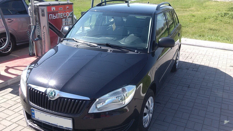 Skoda Fabia Combi 1.6 TDI чорний металік 3