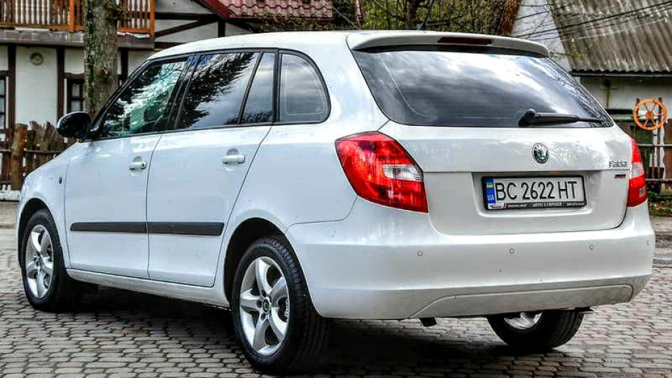 Skoda Fabia Combi Candy White 4