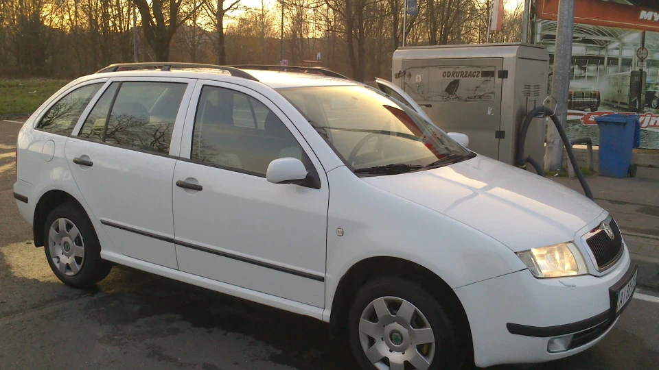 Skoda Fabia Combi Cat mobile 2 5