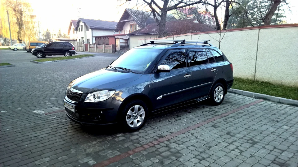 Skoda Fabia Combi сірий антрацит 4