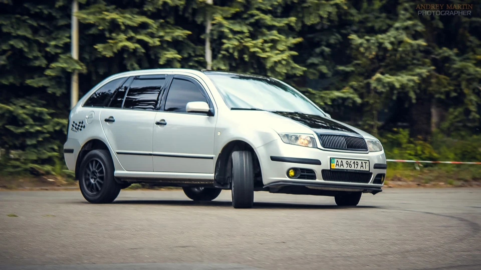 Skoda Fabia Combi Gray&Black 2