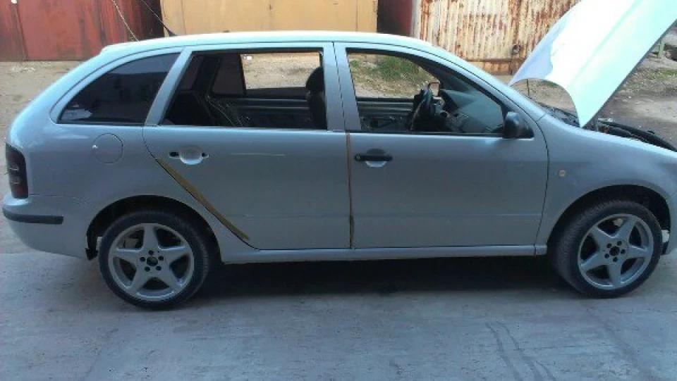 Skoda Fabia Combi Срібний серфер 4