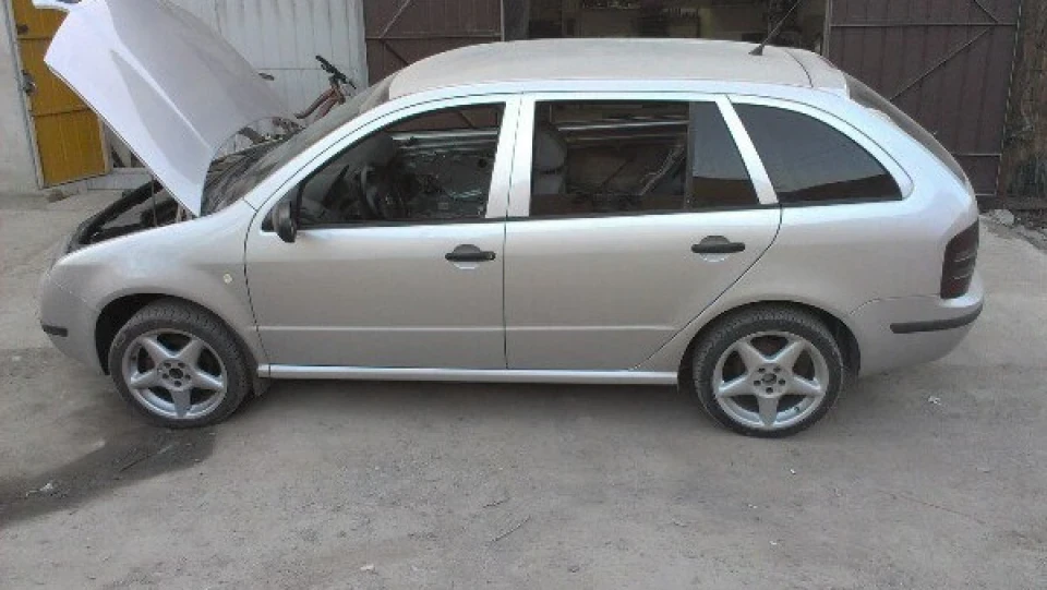 Skoda Fabia Combi Срібний серфер 5