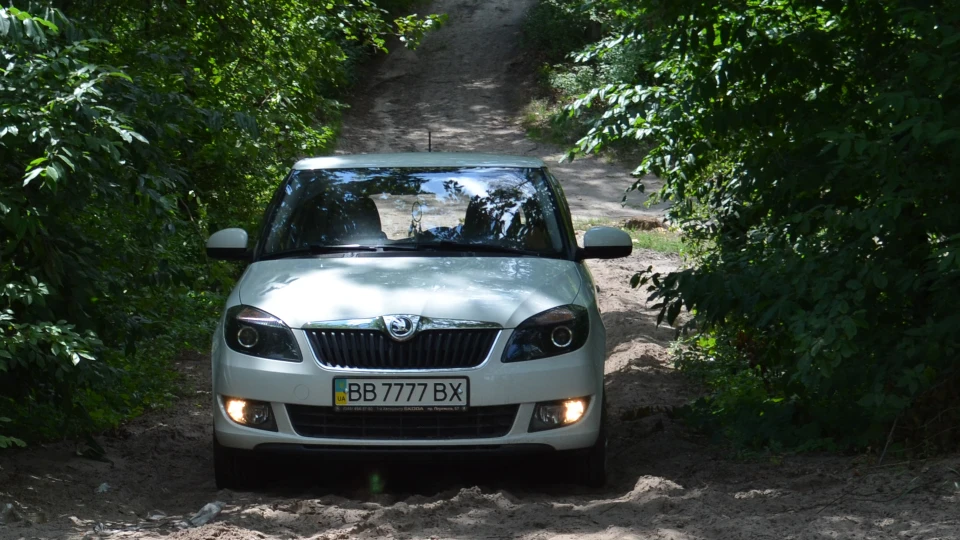 Skoda Fabia Combi WHITE HORSE 4
