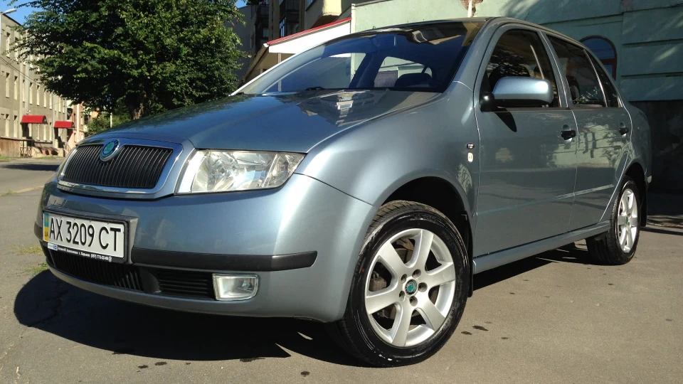 Skoda Fabia Sedan 3