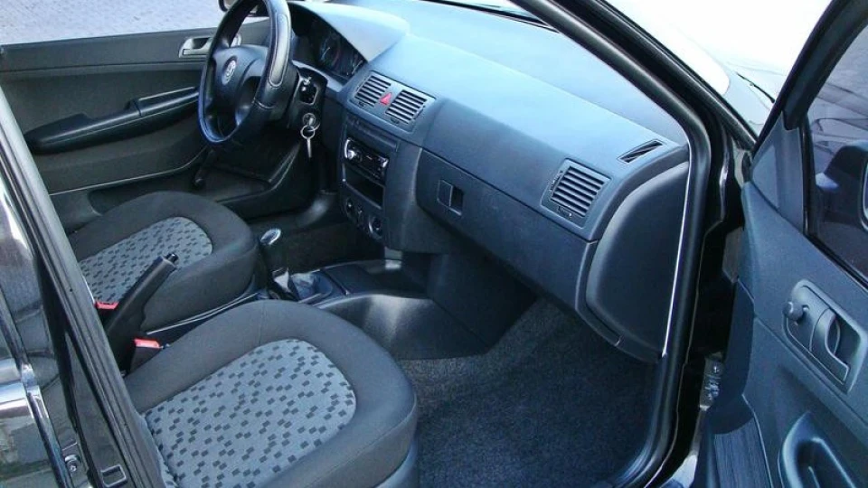 Skoda Fabia Sedan 3