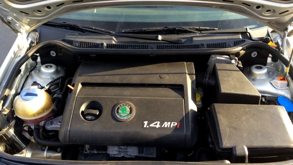 Skoda Fabia Sedan 1.4 mpi elegance 4