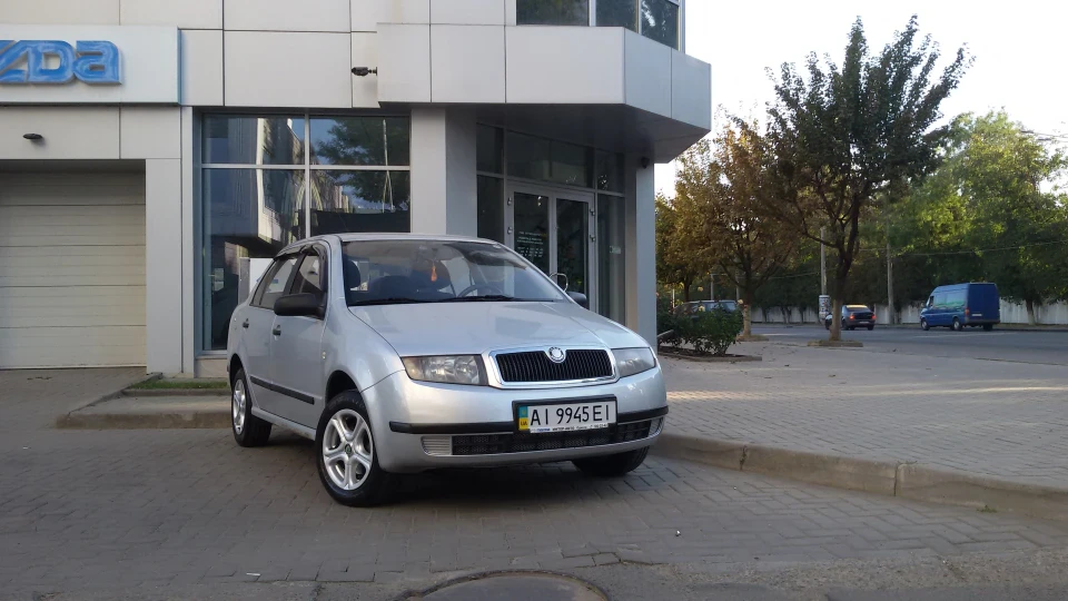 Skoda Fabia Sedan 1.4 MPI 4