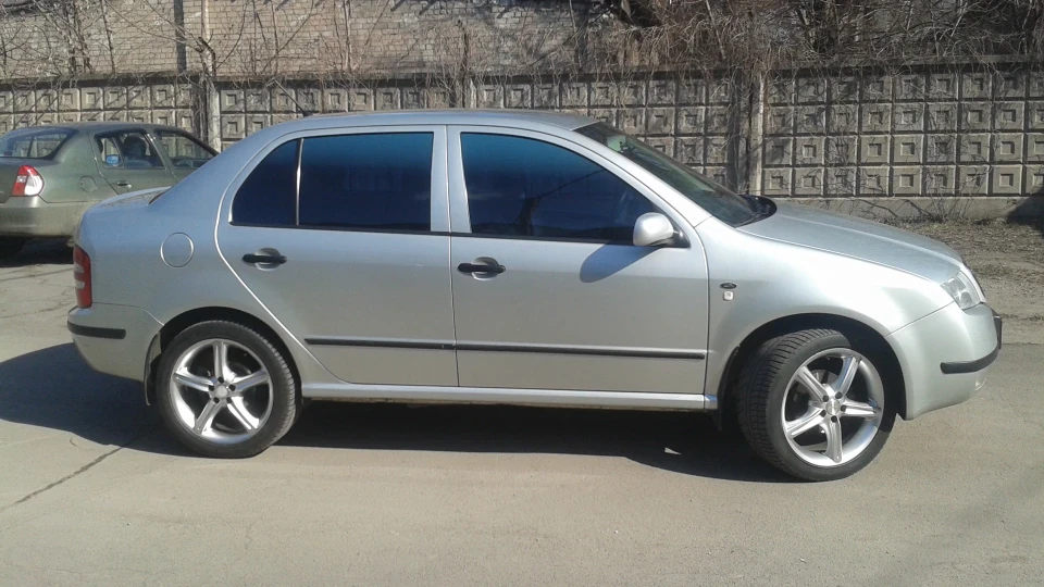 Skoda Fabia Sedan sedan 1,4 16V 101лс.