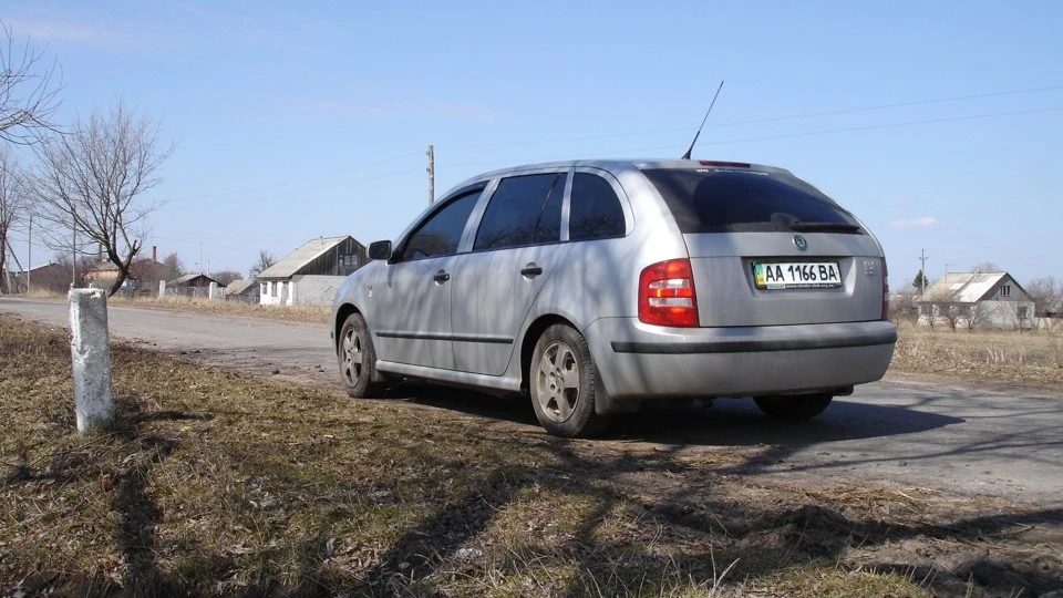 Skoda Fabia 1.4 16 V 3