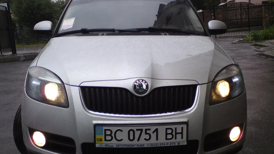 Skoda Fabia 16вольт ) 3