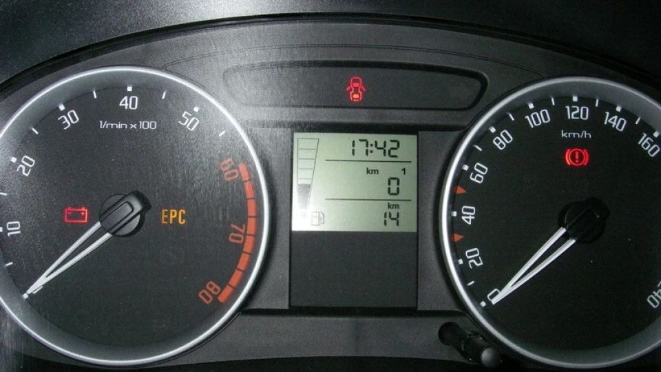 Skoda Fabia Anthracite Grey metallic 3