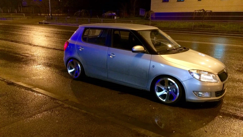 Skoda Fabia Daily Dropped 4