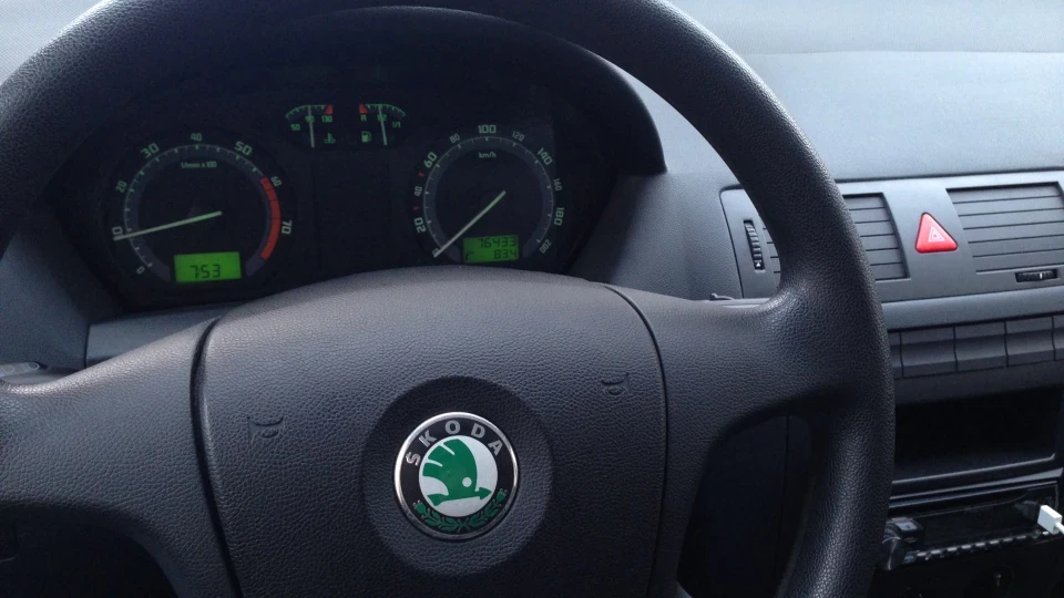 Skoda Fabia Granat(a) 4