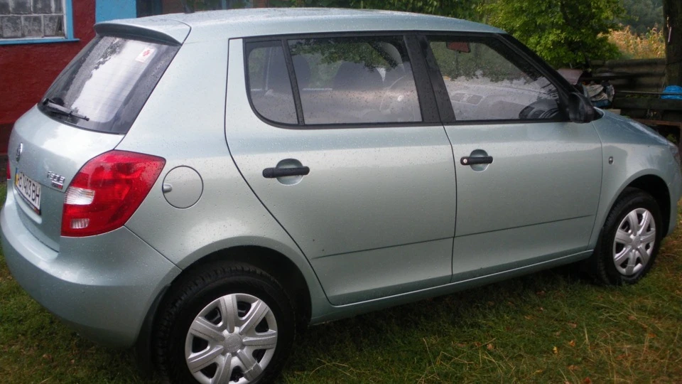 Skoda Fabia new зелений арктичний 3
