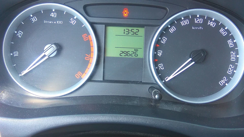 Skoda Fabia Рижик 2
