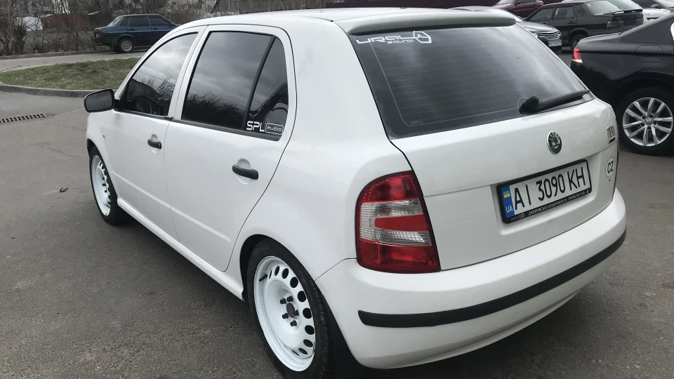 Skoda Fabia Триколісний велосипед 2