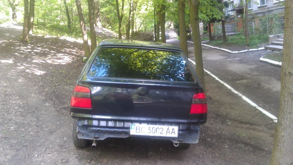 Skoda Felicia 1.3 чорний металік 3