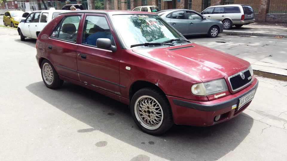 Skoda Felicia Cherry 2