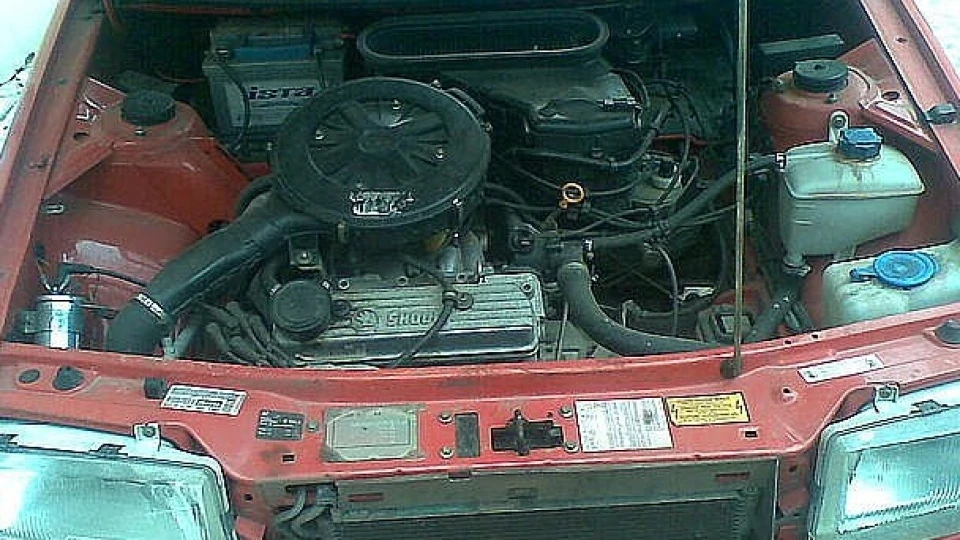 Skoda Felicia червона дзижа 4