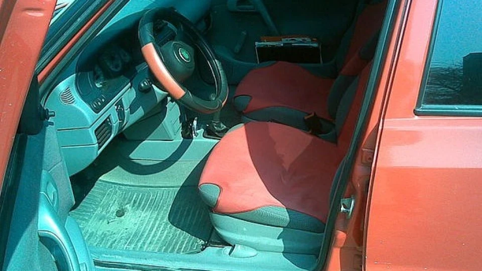 Skoda Felicia червона дзижа 5