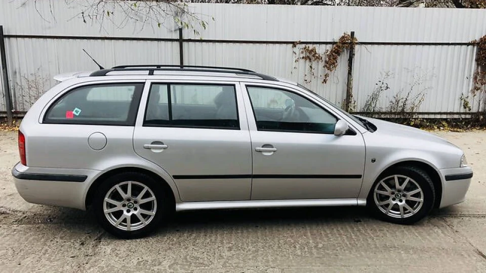 Skoda Octavia Combi RS 1.8 AUQ