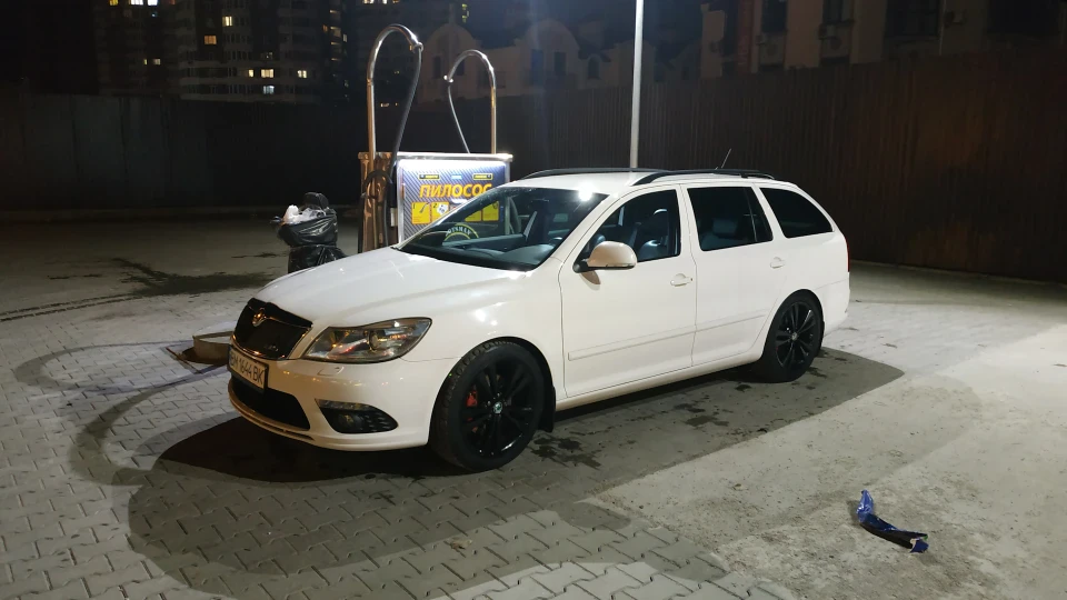 Skoda Octavia Combi RS 2.0 tdi 2