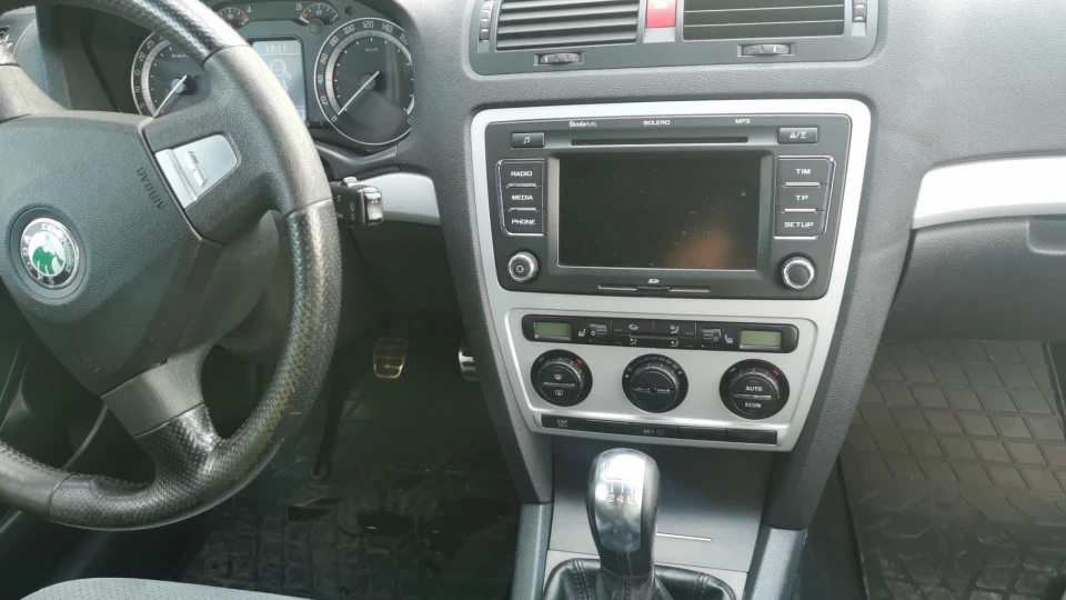 Skoda Octavia Combi RS 2.0 TFSI 5