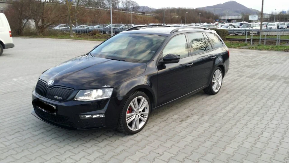 Skoda Octavia Combi RS 2.0TDI 5