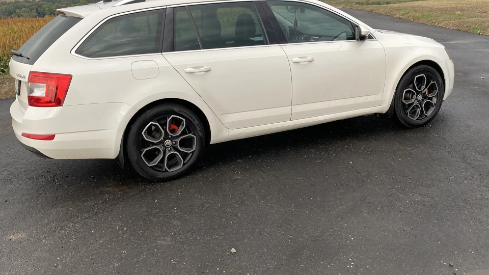 Skoda Octavia Combi 3