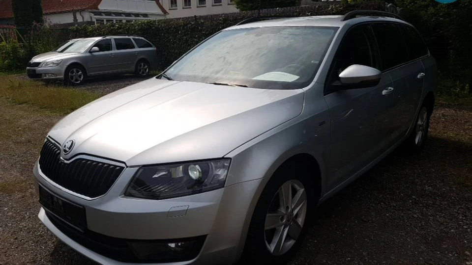 Skoda Octavia Combi 2