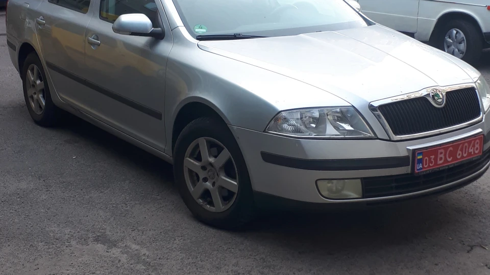 Skoda Octavia Combi 2