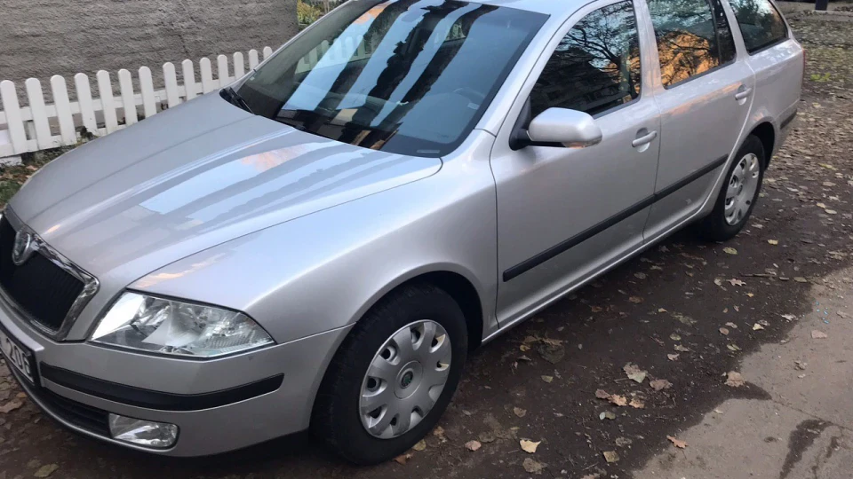 Skoda Octavia Combi 2