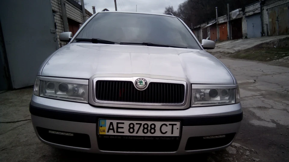 Skoda Octavia Combi 2