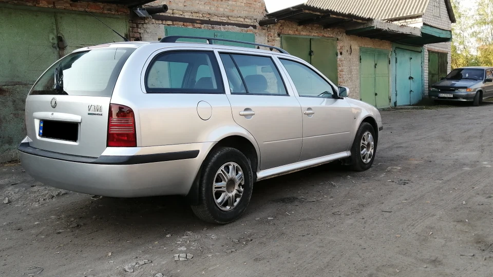 Skoda Octavia Combi 3