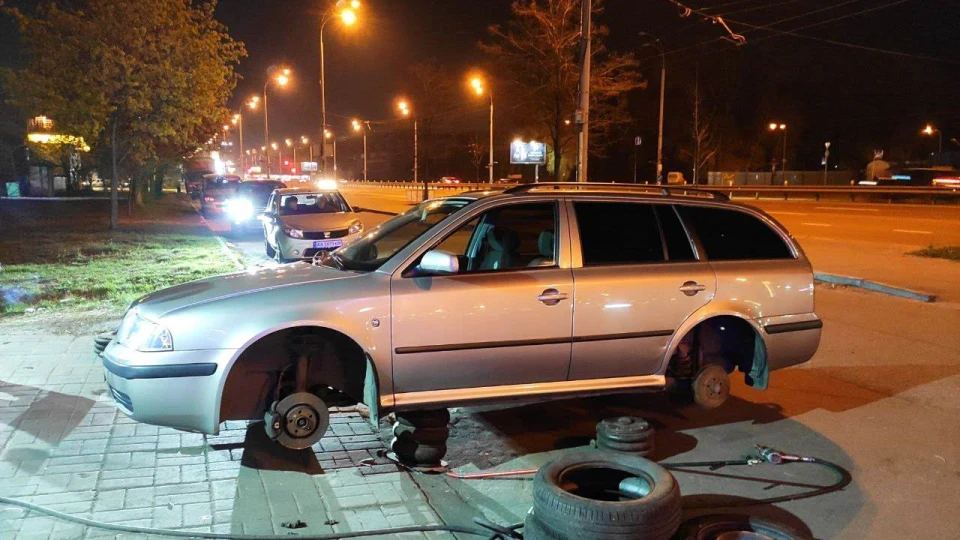 Skoda Octavia Combi 2