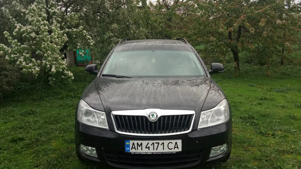 Skoda Octavia Combi 2