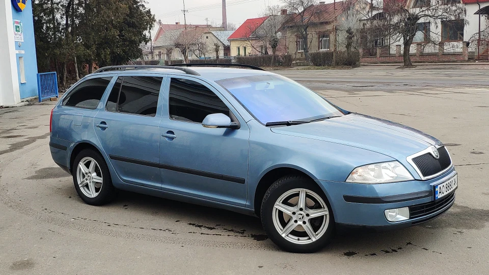 Skoda Octavia Combi 3