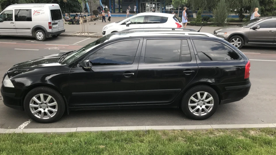 Skoda Octavia Combi 2