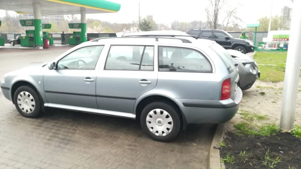 Skoda Octavia Combi 2
