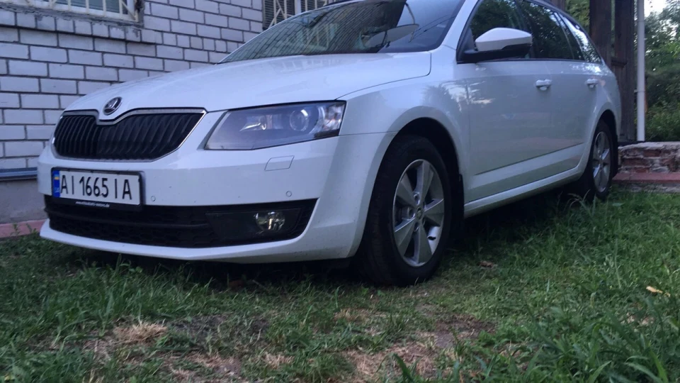 Skoda Octavia Combi 2