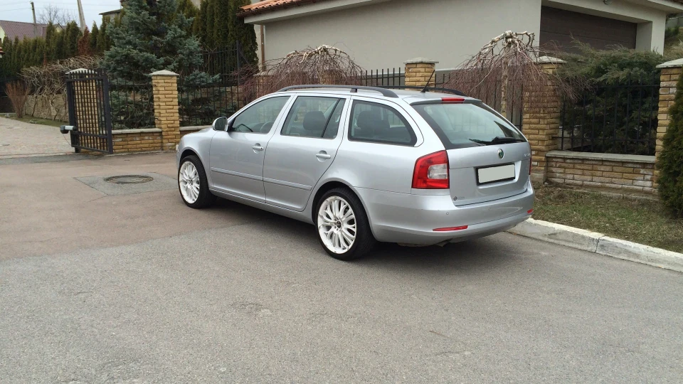 Skoda Octavia Combi 1.2 tsi turbo! 4