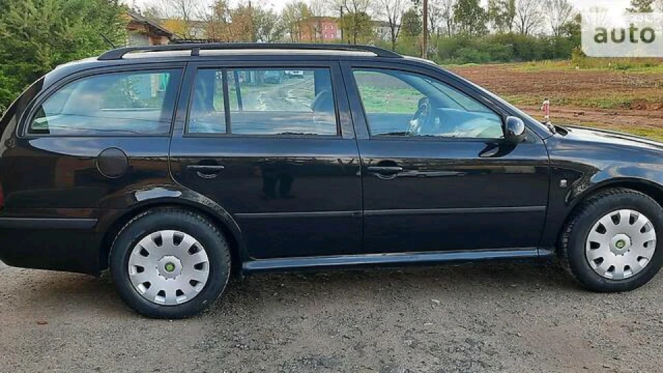 Skoda Octavia Combi 1,6 ластівка