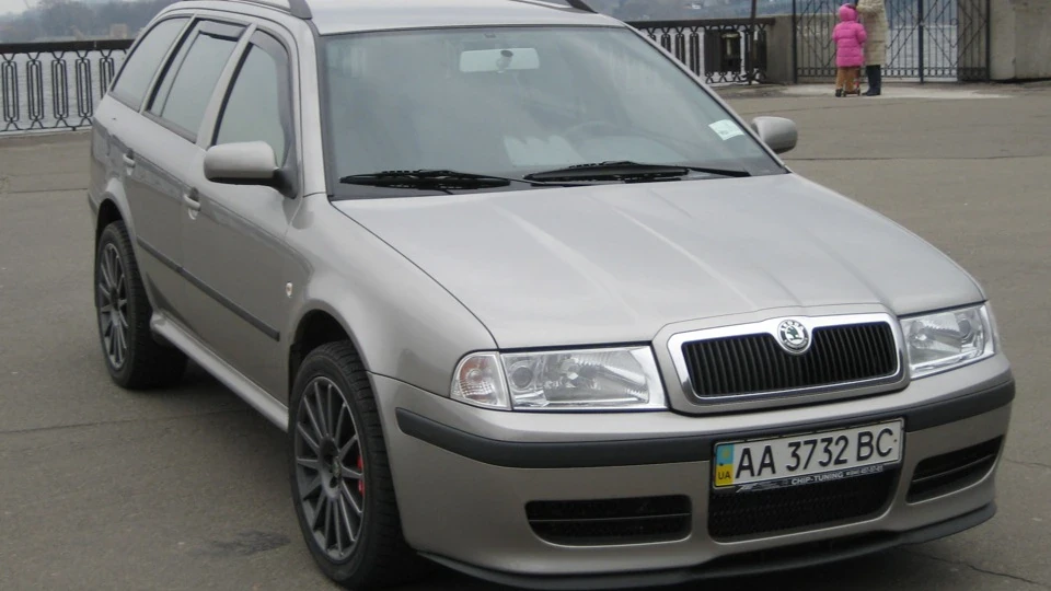 Skoda Octavia Combi 1.8 Turbo 4x4 4