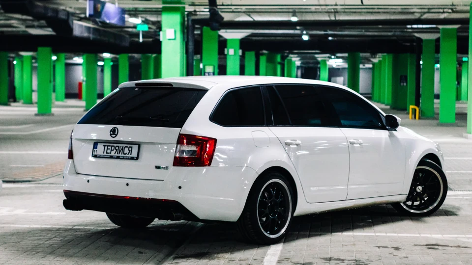Skoda Octavia Combi 1.8TSI #WhiteFrau