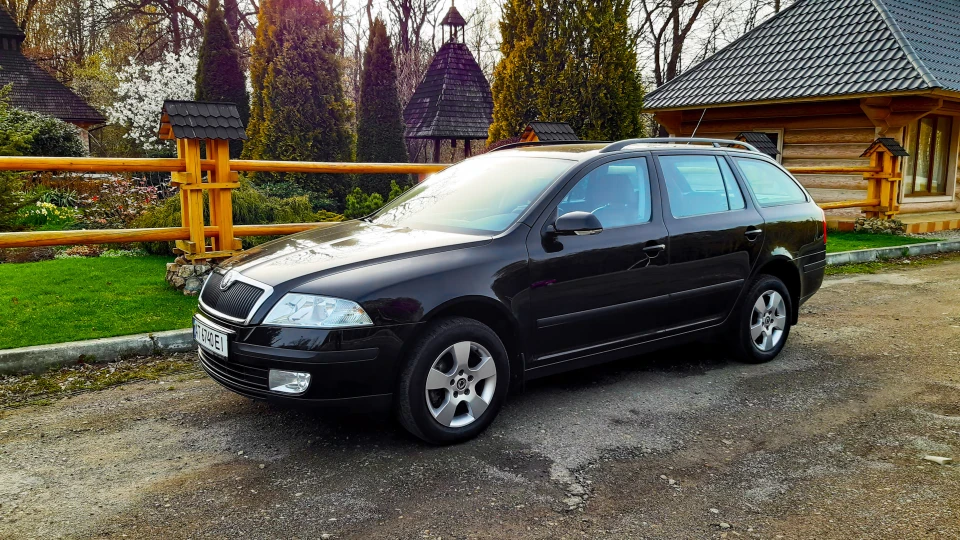 Skoda Octavia Combi 2.0 FSI 4x4 4