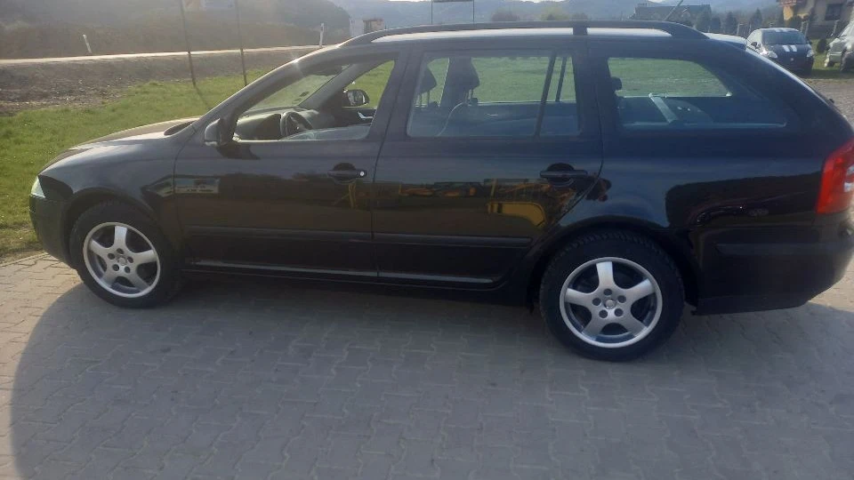 Skoda Octavia Combi 2.0 FSI 4