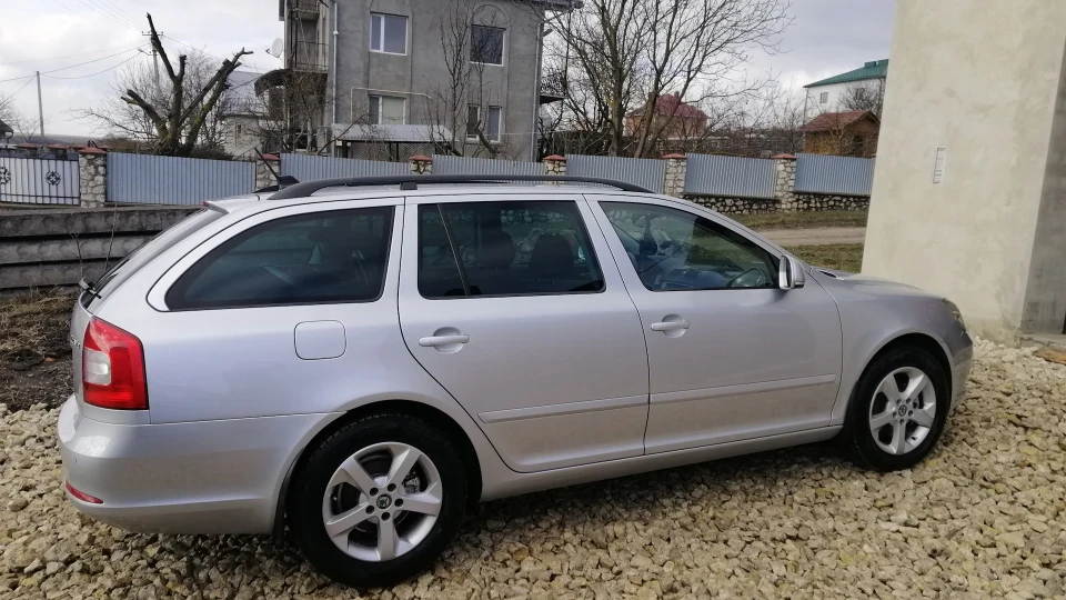 Skoda Octavia Combi 2.0 TDI 140 kw 3