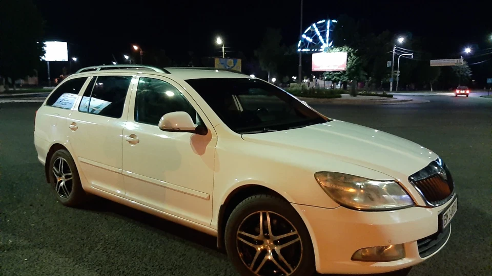 Skoda Octavia Combi 2.0 TDI DSG 2